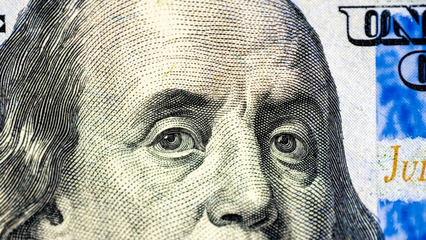 Dólar (Foto: Magnific)